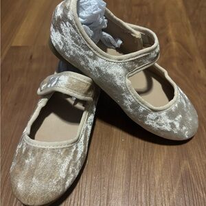 Cream Textured Mary Jane Dress Shoes